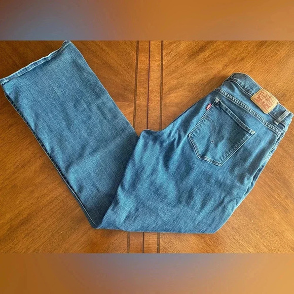 Levi’s Women’s Classic Bootcut Stretch Medium Wash Mid Rise Jeans Size 14M EUC - Picture 1 of 11